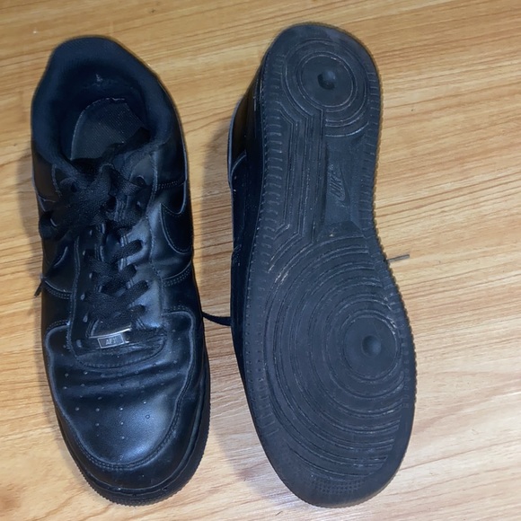 COPY - Black Air Force 1’s - Picture 4 of 4